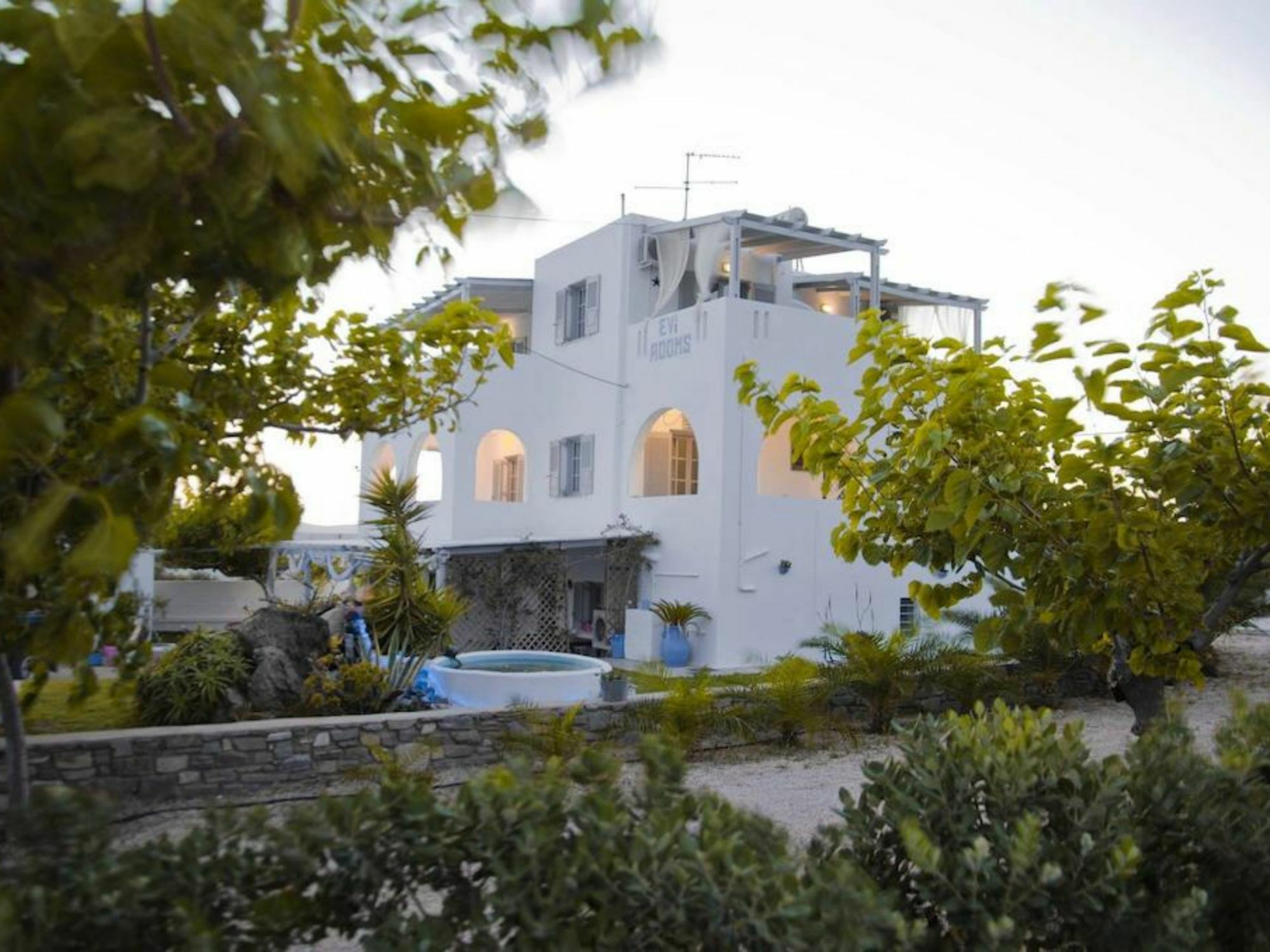 Evi Rooms Alikí Exterior foto